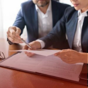 Foi Notificado por Execução de Dívida? Saiba Como se Defender